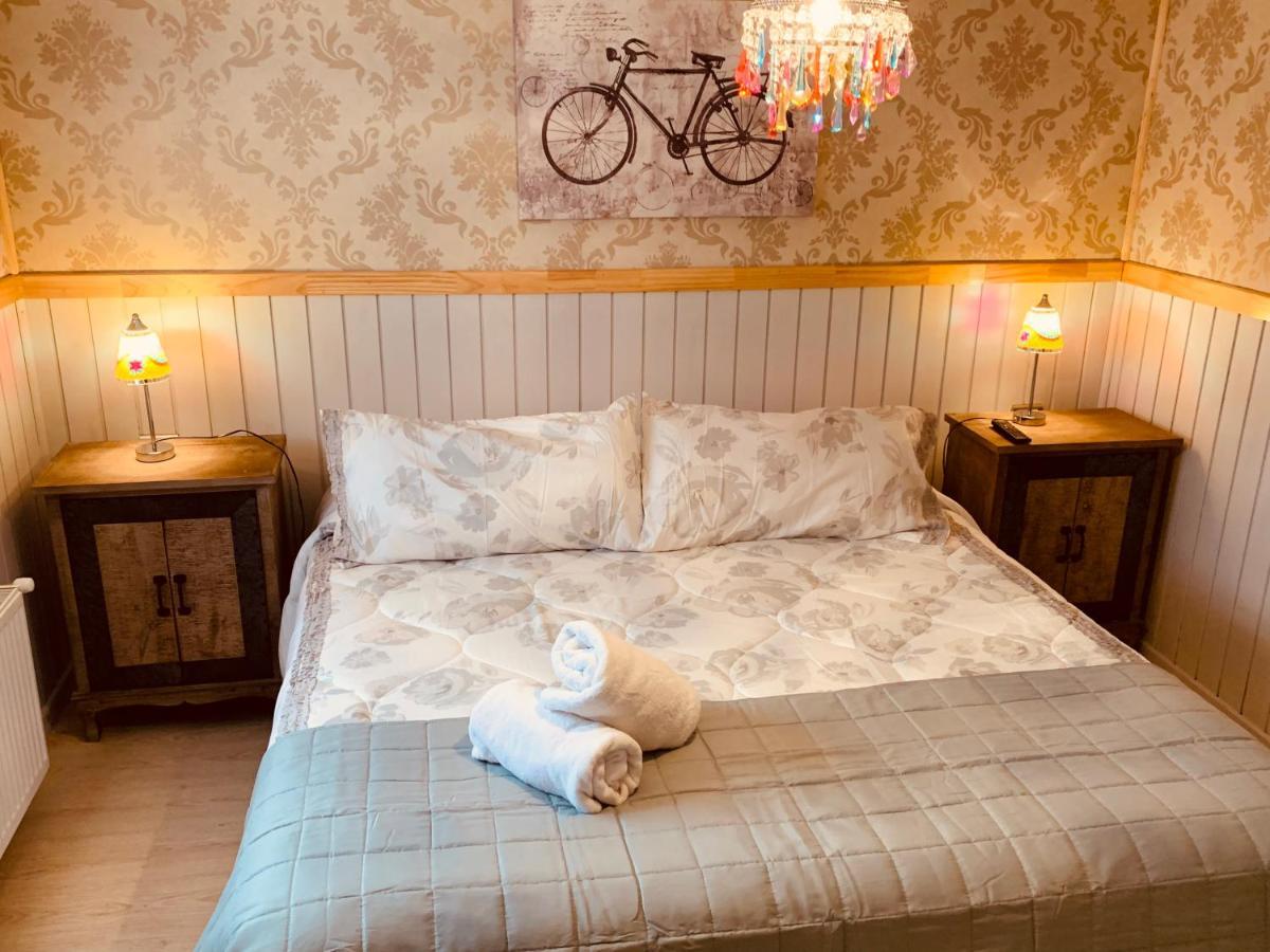 Arte Brisa Hostal Boutique Puerto Natales Eksteriør bilde